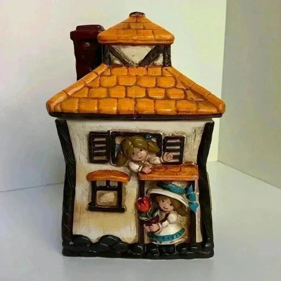 Vintage 70s made in Japan for K  Mart fairytale cottage ceramic cookie jar - Picture 1 of 11